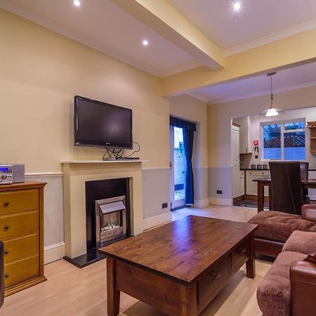 Castletown House Apartments London Exterior foto
